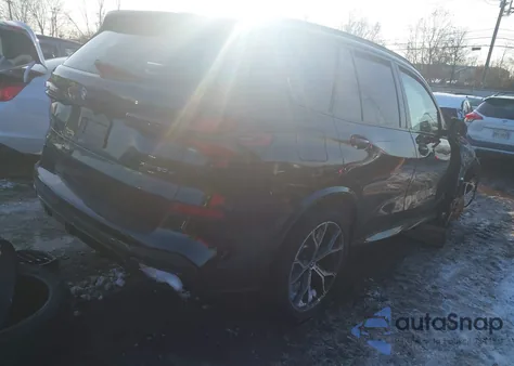 2025 BMW X5 Phev xDrive50E z USA, uszkodzony, nr VIN 5UX43EU08S9W99309